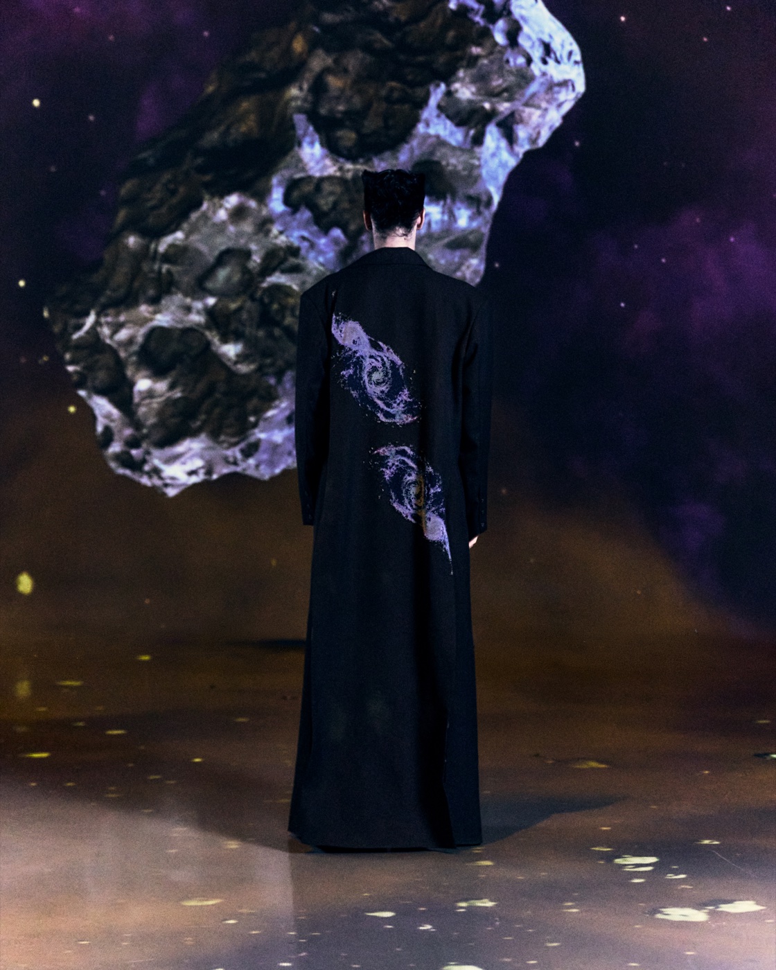 Origin campaign, dragon-embroidered robe against asteroid, back view